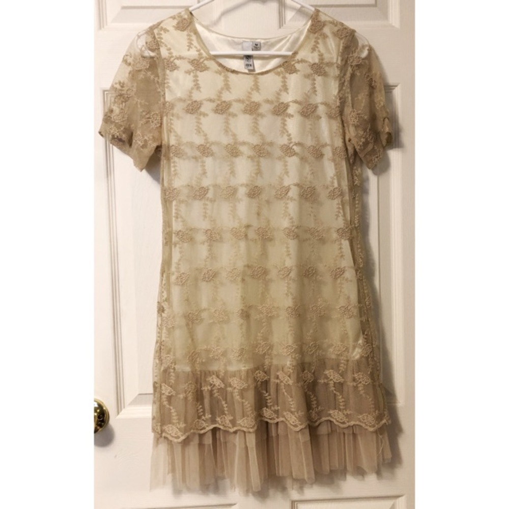Gatsby 1920s-inspired cream lace mini dress